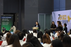 Welcoming-the-ambassador-22-07-68-31