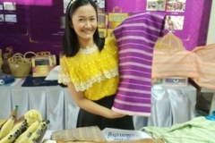 Grandmas-handwoven-cloth-31