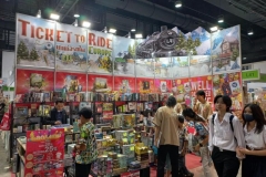 16102567-book-expo-2