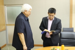 ภาพบรรยากาศการมอบทุนทรัพย์