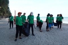 ภาพบรรยากาศกิจกรรมเก็บขยะบริเวณชาดหาดบางแสน