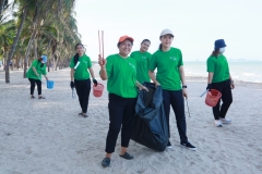 ภาพบรรยากาศกิจกรรมเก็บขยะบริเวณชาดหาดบางแสน