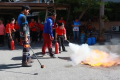 ภาพถ่ายบรรยากาศการดับเพลิงและอพยพหนีไฟ