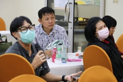 25661121-training-045