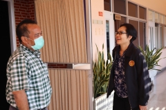 25661122-meeting-035