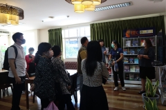 25661122-meeting-049