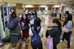 25661122-meeting-053