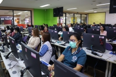 25661123-meeting-019