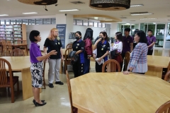 25670426-visitor-032