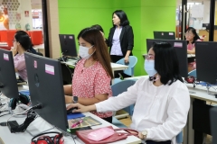 25670222-Ai-train-057