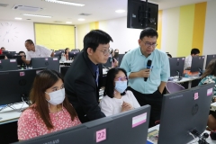 25670222-Ai-train-068