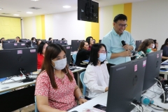 25670222-Ai-train-081