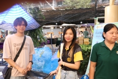 25661220-bookfair2024-044