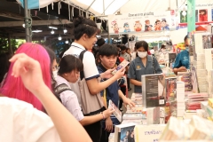 25661220-bookfair2024-048