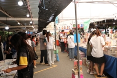 25661222-bookfair2024-115