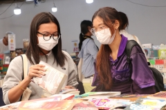 25661222-bookfair2024-122