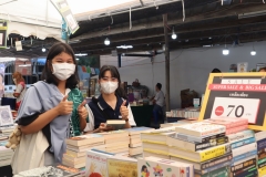 25661218-bookfair2024-009