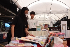 25661218-bookfair2024-015