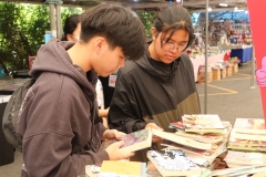 25661221-bookfair2024-043
