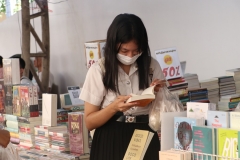 25661221-bookfair2024-072