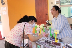 25661221-bookfair2024-097