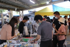 25661221-bookfair2024-120