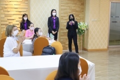 thumbs_Eng-for-Com-in-Digital-Age24-28