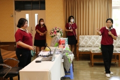 giving-a-new-world-66-28