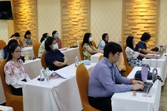 25670403-training-006