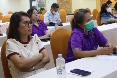 25670403-training-009