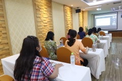 25670403-training-014