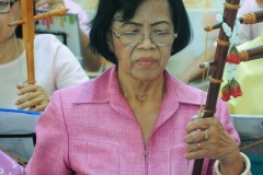 ภาพถ่าย การบรรเลงและขับร้องดนตรีไทย 
โดยชมรมข้าราชการบำนาญจังหวัดชลบุรี ครั้งที่ 64