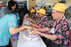 25670424-Songkran-020