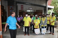 thumbs_Young-Guide-65-32