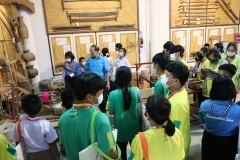 thumbs_Young-Guide-65-41