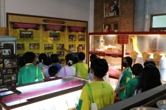 thumbs_Young-Guide-65-54