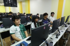 25681204-training-18