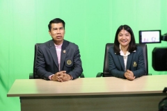 ต้อนรับและนำชมสำนักหอสมุดบุคลากรจากโรงเรียนเลยอนุกูลวิทยา