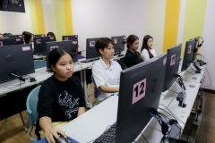 25690112-training-006