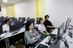 25690112-training-007