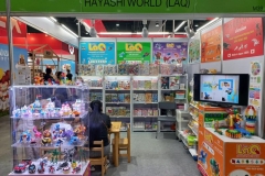 16102567-book-expo-24