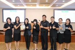 25681216-or-review-043