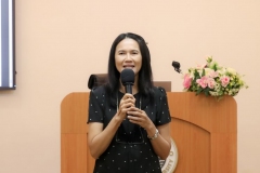 25681216-or-review-045