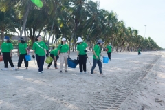 ภาพบรรยากาศกิจกรรมเก็บขยะบริเวณชาดหาดบางแสน
