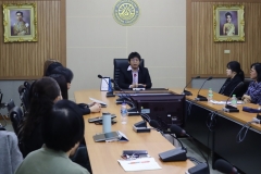 25661122-meeting-013