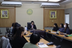 25661122-meeting-015