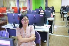 25661123-meeting-010