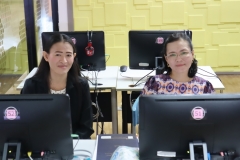 25661123-meeting-011