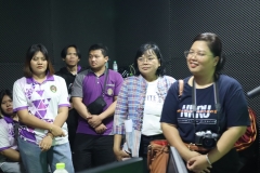 25670426-visitor-028