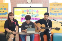 25661222-bookfair2024-014